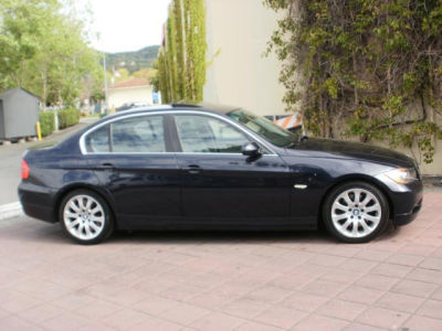 2006 BMW 330  i
