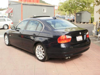 2006 BMW 330  i