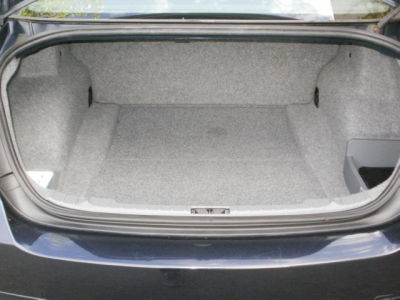 2006 BMW 330  i