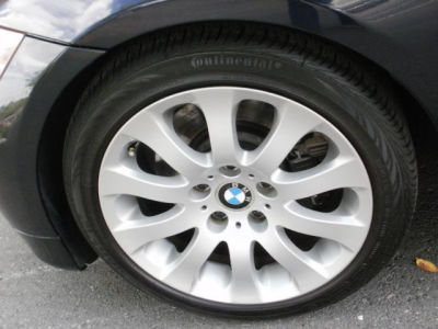 2006 BMW 330  i