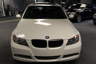 2006 BMW 330  i