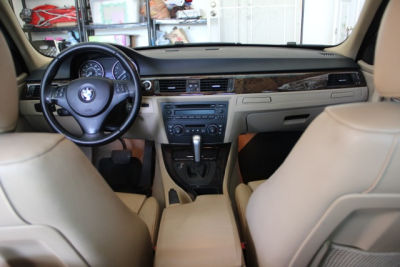 2006 BMW 330  i