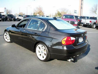 2006 BMW 330  i
