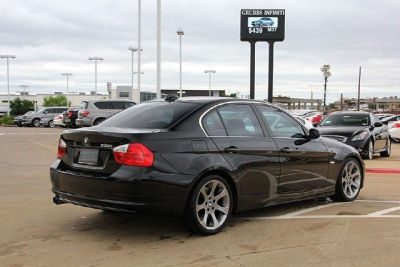 2006 BMW 330  i