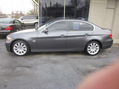 2006 BMW 330  i