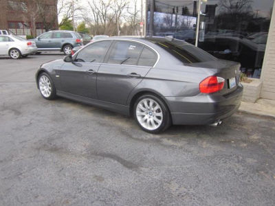 2006 BMW 330  i