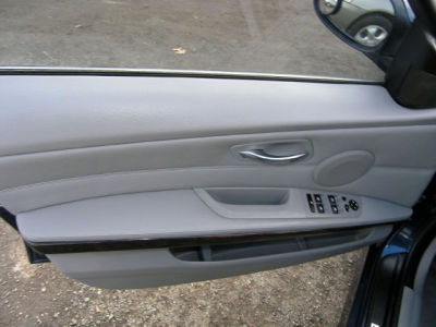 2006 BMW 330  xi