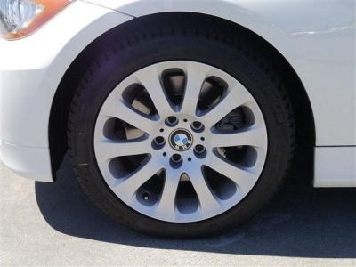 2006 BMW 330  i