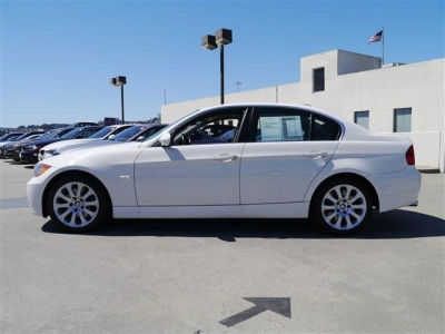 2006 BMW 330  i