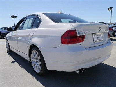 2006 BMW 330  i