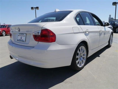 2006 BMW 330  i
