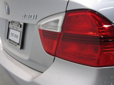 2006 BMW 330 i