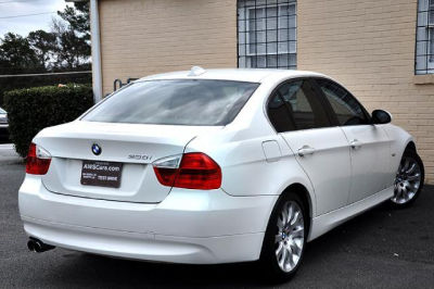 2006 BMW 330  i