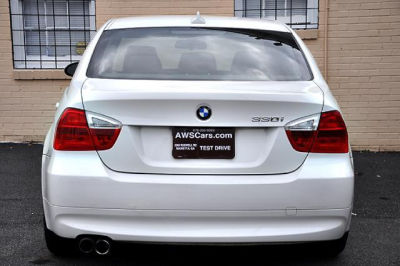 2006 BMW 330  i