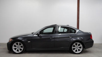 2006 BMW 330  i