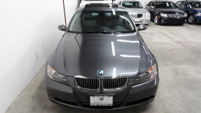 2006 BMW 330  i