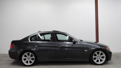 2006 BMW 330  i
