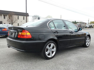 2005 BMW 330  xi