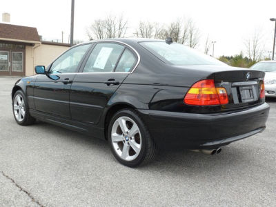 2005 BMW 330  xi