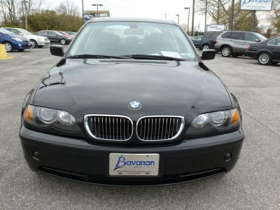 2005 BMW 330  xi