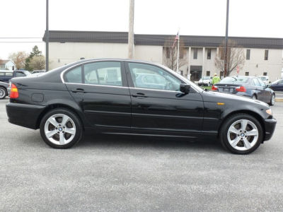 2005 BMW 330  xi