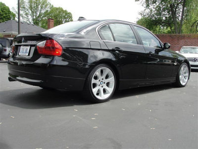 2006 BMW 330  i