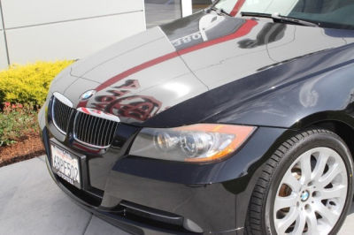 2006 BMW 330  i