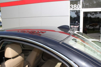 2006 BMW 330  i