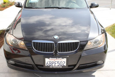 2006 BMW 330  i
