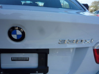 2006 BMW 330  xi
