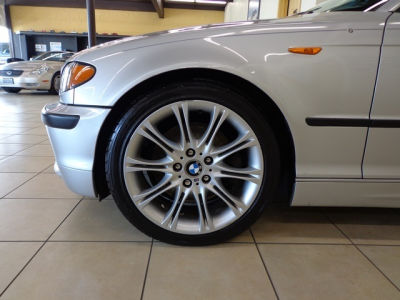2004 BMW 330 i