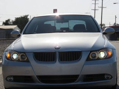 2006 BMW 330  i