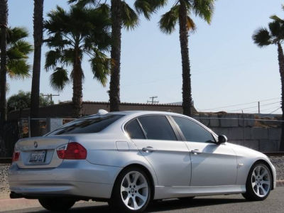 2006 BMW 330  i
