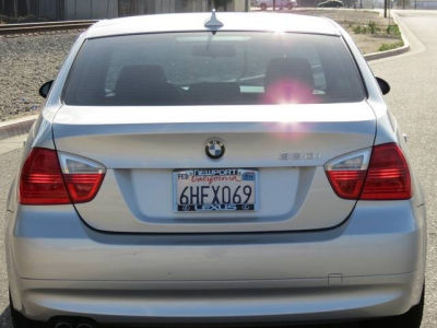 2006 BMW 330  i