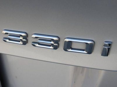 2006 BMW 330  i