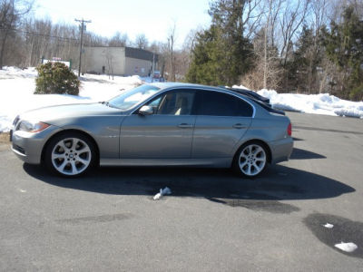 2006 BMW 330  i