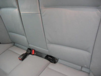 2005 BMW 330  i