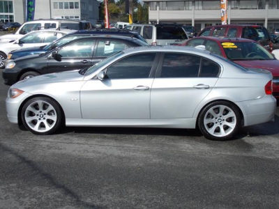 2006 BMW 330  i