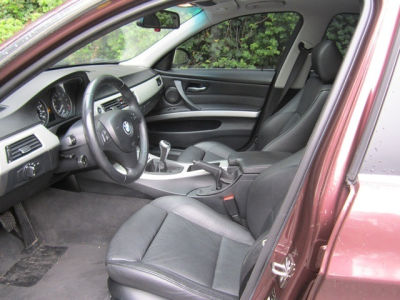 2006 BMW 330  i