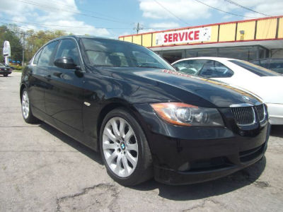 2006 BMW 330  i