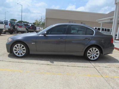 2006 BMW 330  i
