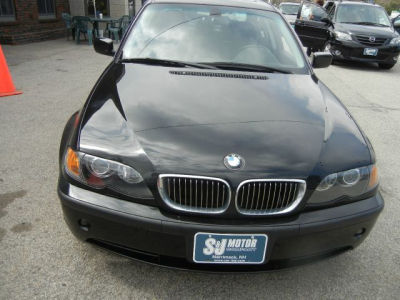 2005 BMW 330  xi