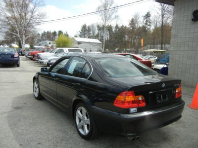 2005 BMW 330  xi
