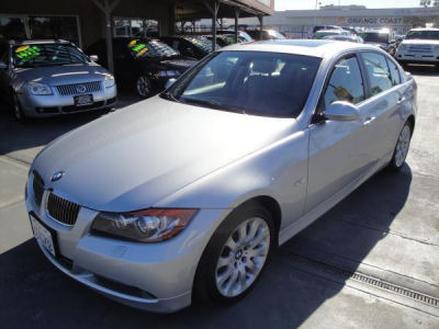 2006 BMW 330  i
