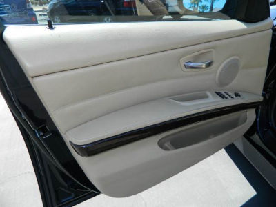 2006 BMW 330 i