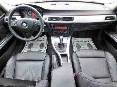 2006 BMW 330  i