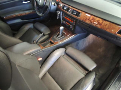 2006 BMW 330  i