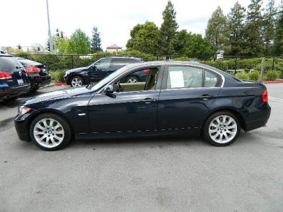 2006 BMW 330  i