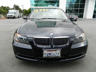 2006 BMW 330  i