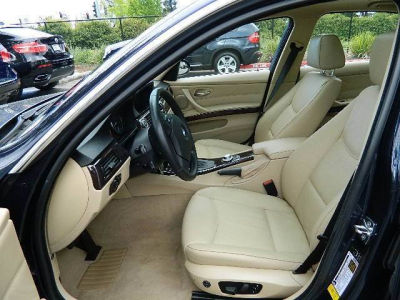 2006 BMW 330  i